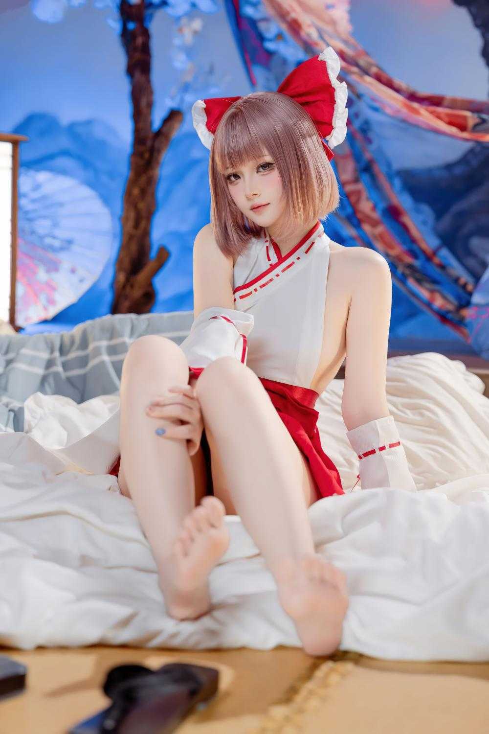 [屿鱼] 兼职巫女[66P/636M]（1）